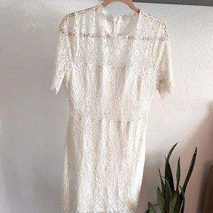 Lulus white lace body con midi